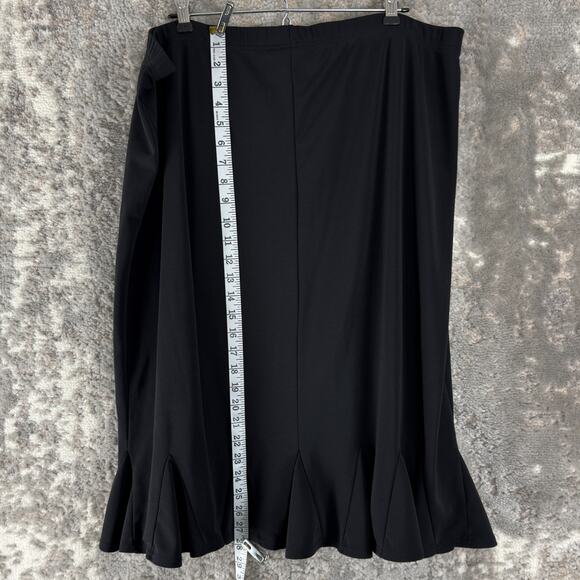 Avenue Plus Size 22/24 Minimalist Midi Stretch Skirt Black Pull On Casual - Picture 3 of 7